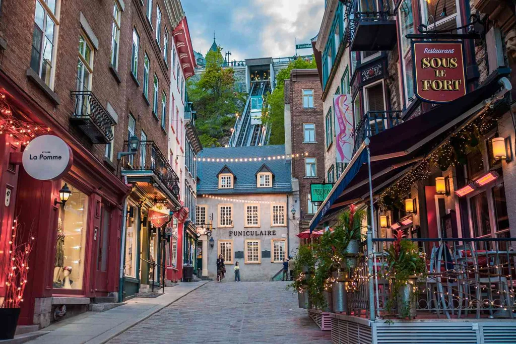 Private Walking Tour in Old Quebec by Tours Accolade_4